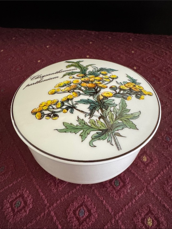 Villeroy & Boch Other - Villeroy & Boch Botanica Covered Trinket Box – Chrysanthemum (Tanacetum)